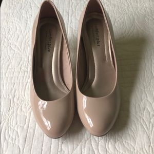 Comfort Plus by Predictions size 7 1/2